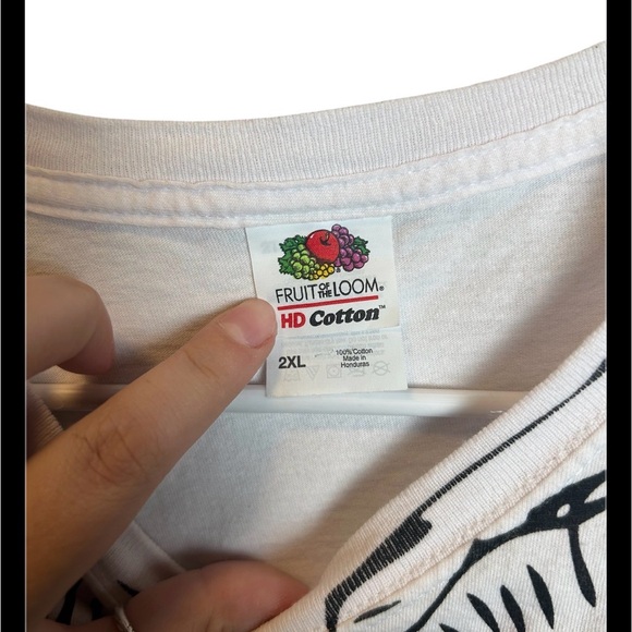 Vintage All Over Print Skull Black White Tshirt Fruit Of The Loom Size 2XL - Picture 4 of 4